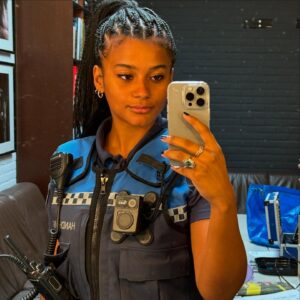 Stephanie van Eer Instagram - doeeeeei 2024 bedankt voor alles 🧡