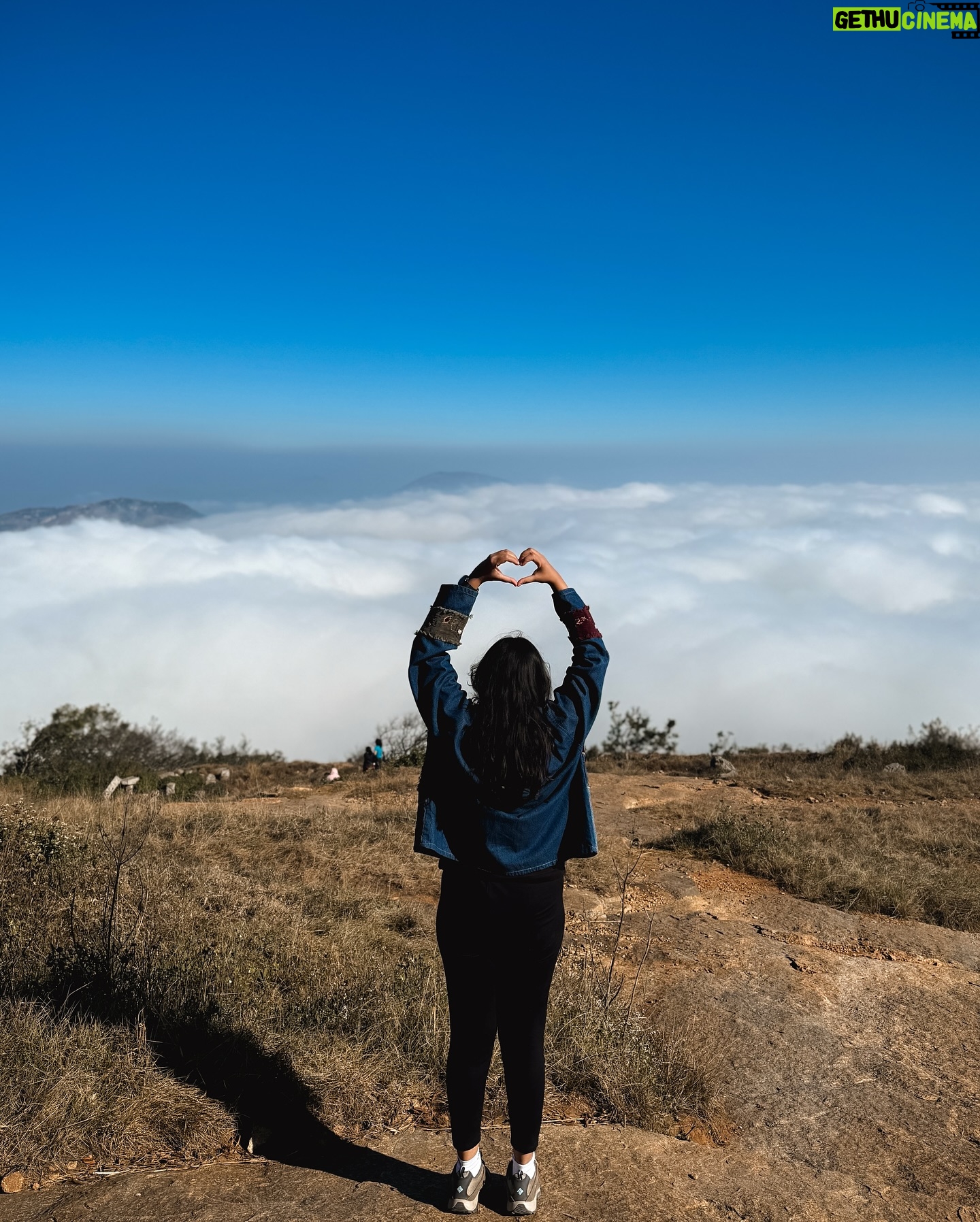 Subhalaxmi Parida - 16.3K Likes - Sun-kissed at Skandagiri 🌸✨
1. One of my vision board goals is to start doing kutti kutti treks this year! Happy that I did one!
2. Signature Cheeky✨
3. Sitting on top of the clouds and having a cup of tea is what heaven is.
4. This year, the fashion girl in me is dedicating particular pieces to particular moments. Thrifted this jacket from @pinterest_pants and now it belongs to this moment.
5. Peak tourist behaviour.
6. I pick rocks from the places i go and this one looked exactly like the peak I climbed.
7. A glimpse of what the trail looked like ✨
#2025