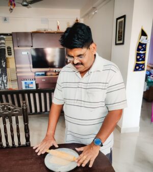 Subhalaxmi Parida Instagram - It’s been a while, coz I lost the bestest dad in the planet to colorectal cancer.
I am just grateful that his final moments were peaceful ✨ 
The past six months has been a tough ride for all of us, but if there is one thing that my dad taught us, it is to spread laughter and sunshine to his loved ones even till his final days ✨

He always wanted to see everyone around him smiling and happy and that is the torch I hope to bear for the rest of my life. ❤️

Love you dad ❤️
Lalluprasad Parida
Dec 9,1965 - Aug 31,2024.