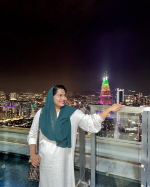 Suhana Basheer Instagram - ✨“From the heights of KL Tower, the city transforms into a sea of shimmering lights—a breathtaking reminder that beauty often lies in the heart of the night.”✨ #kltowermalaysia #nightview #citylights #🇲🇾 #mesmerizing #trip