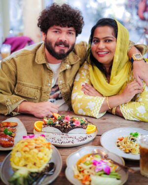 Suhana Basheer Instagram - 15th Anniversary vibes: Love, laughter, and a Thailand photo dump to remember! 💕🇹🇭

#anniversary #thailand #bangkok #bstorycafe #food #basheerbashi