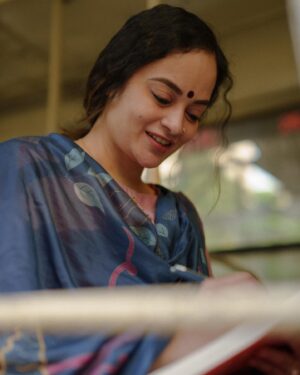 Suja Varunee Instagram - Namma oru, Namma Makkal, Azhago Azhago✍️ 
 
Life isn’t about finding yourself. Life is about creating yourself 😊 

Thank you pookara Akka ,bus stop thatha, elaneer Aiyya🙏 for inspiring me🫶

Captured by  @sk24official 
Hair- @jr_hairandmakeup_artist 
Wardrobe- @gizia_boutique 
 
#chennai #tamilnadu #people #morning #exploring #humble #enterpreneur #lifestyle #skyisthelimit #loveyourself #workhard #goodvibes #life