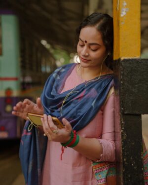 Suja Varunee Instagram - Namma oru, Namma Makkal, Azhago Azhago✍️ 
 
Life isn’t about finding yourself. Life is about creating yourself 😊 

Thank you pookara Akka ,bus stop thatha, elaneer Aiyya🙏 for inspiring me🫶

Captured by  @sk24official 
Hair- @jr_hairandmakeup_artist 
Wardrobe- @gizia_boutique 
 
#chennai #tamilnadu #people #morning #exploring #humble #enterpreneur #lifestyle #skyisthelimit #loveyourself #workhard #goodvibes #life