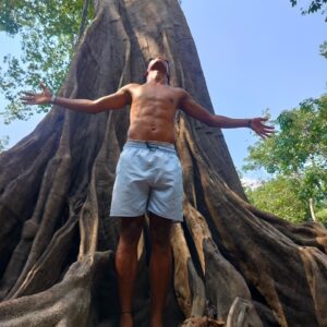 Sul Rosa Instagram - Obrigado Deus por mais essa experiência 
Amei essa viagem maravilhosa já tô com saudade do Amazonas 
Cidade de Manaus e top