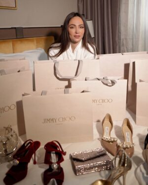 Sumaya Rida Instagram - Waking up to these beauties ✨❤️ at #RSIFF24 with @jimmychoo 
..
..

With my family @redseafilm 
Photography by @elham._video 
MUAH by @salon_mermaid @makeup.dena.gh 
Commercial management @plan2h 
#RedSeaInternationalFilmFestival #ad #JimmyChoo #PerfectDay