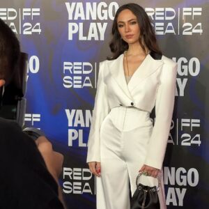 Sumaya Rida Instagram - @yangoplay gala at @redseafilm ✨
Wearing @jimmychoo 
Jewelry @robertobravo 
Suit by @m.y.atelier 
MUAH @salon_mermaid 
Commercial Management @plan2h