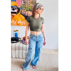 Sussanne Khan Instagram - Give everyday a chance to become the most powerful day of your life…#justkeepswimming 📸 @arslangoni 🩵🩵🩵🩵🩵#arushofbloodtothehead