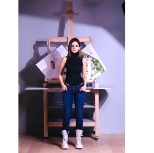 Sussanne Khan Instagram - I close my eyes….And I begin to see. #gratefulheart #reinventyourself #Lifeasagladiator #TheCharcoalProject4.0 #comingsoon #benböhmer 🛠️