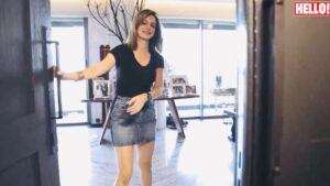 Sussanne Khan Instagram - When You set your heart to follow what lights u up… magical things happen…🦋😇
HELLOOpenHouse: Sussanne Khan

Come take a tour of interior designer, Sussanne Khan's luxurious home with us. With no two rooms that look alike, Khan's home is an intricately curated space that has its own unique blend of modern and traditional.
.
Editor: Ruchika Mehta @ruchikamehta05
Interview: Sangeeta Waddhwani @sindhycrawford
Video Production: Viraj Joshi @virajjoshiii
Creative Direction: Avantikka Kilachand @avantikkak
Junior Stylist: Anushree Sardesai @anushree_sardesai
Make-Up: Chandini Dawar @makeupbychandinidawar
Hair: Farzana from Kromakay Salons @kromakaysalon