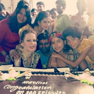 Suzanne Bernert Instagram - Today is the 10th anniversary of the first telecast of  #chakravartinashokasamrat tv series. I have posted a few pictures of what reflects the journey and am feeling blessed that fans who came to join me here on Instagram, still are here with love and support 💖😍💖 

Link of Article @siagarwal122 in my Instastory or just google
.
.
.
#suzannebernert #cas #indiantelevision #actingislife🎬 #queenhelena
