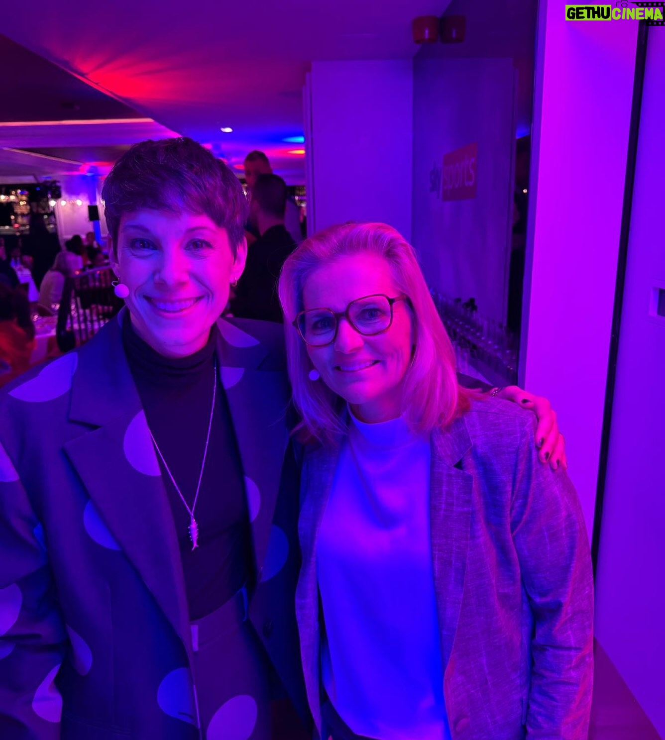 Suzi Ruffell - 2.6K Likes - Obviously I told her to give me a call if she needs any help in Switzerland.
A privilege to host the first ever Sky Sports Salon celebrating Women in Sport.