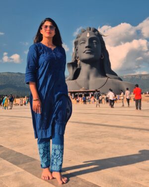 Swasika Instagram - Shiva is everything and everyone; he is the Universe itself 🙏 

Costume : @atmasignature 
Pic : @premtheactor 
.
.
.
.
.
#shivatemple #adiyogi #ishafoundation #love