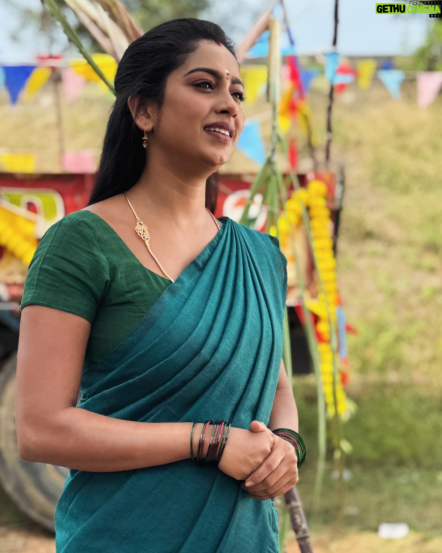 Swathi Konde - 66.1K Likes - Nandhu ❣️
#nandhini #moondrumudichu #suntv #suntvserial #pongal #pongalcelebration