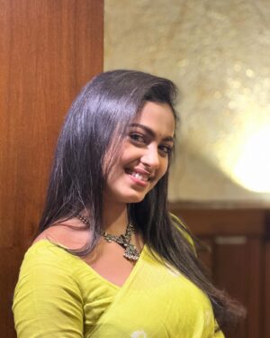 Swathi Konde Instagram - 🙈❤️♾️ Clicked by my favorite one ❤️‍🔥