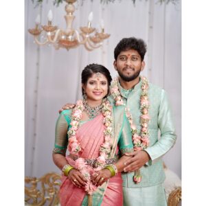 Swetha Khelge Instagram - 10.12.2023 💍

The beginning of a fairy tale🥰

#swethakhelge #viranth #engagement #throwback #ringceremony #weddingring #bridetobe #engagementring #engagementphotos #couplegoals #bridesofbangalore #indianbride #lifepartner #love #gratitude #blessed