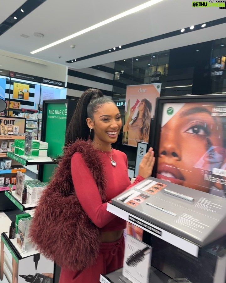 Sydney Martin - 9.7K Likes - 2025 Sydney sightings🥰 @hauslabs @sephora
#HausLabs #Sephora #beautymodel #cleanbeauty #mascara #wilheminamodels #makeupideas #cosmetics