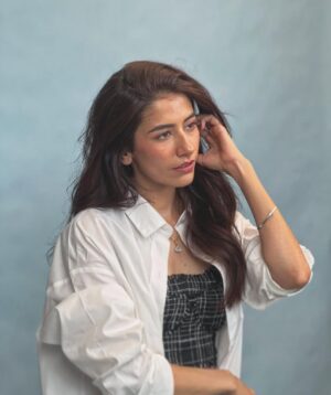 Syra Yousuf Instagram - 🌸🌼