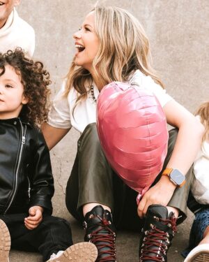 Tammin Sursok Instagram - “They call it madness, I call it love” 🥰

Right now we need the message to love all. I mean, that's the purpose of it all. 

Today my wish is that we lead with our hearts and as a wise man said “all you need is love”. 

Happy Valentines Day 💕 

#valentines #valentinesday