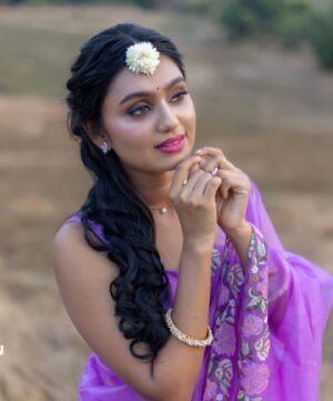 Tanvi Rao Instagram - 🌸🌸

Shot for, saree by @sankalpa_angadi 
Photography- @photograph_by_nv 
MUAH- @elegant_glaze 
Styling- @sahanastylediary 
Floral art- @floral_art_by_nidhi