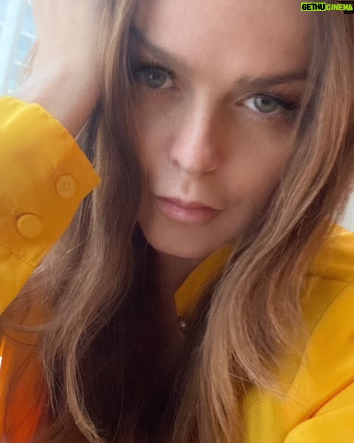Taryn Manning - 6.3K Likes - 💛⭐️✌️🍰