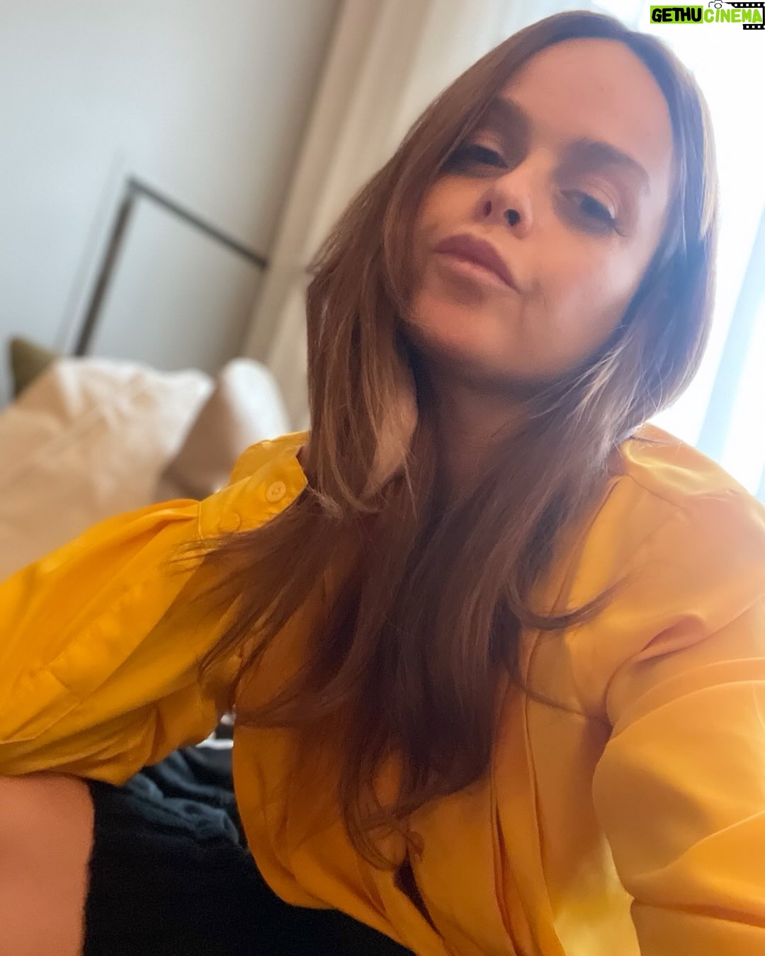 Taryn Manning - 6.3K Likes - 💛⭐️✌️🍰