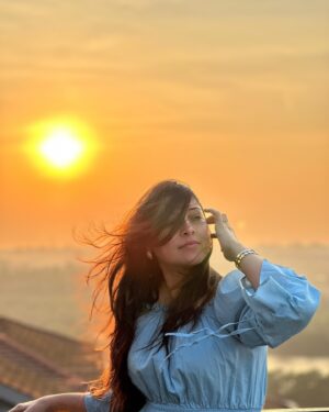 Tejaswini Pandit Instagram - With every sunset a new hope is born, and an old expectation dies.”- Noor Unnahar