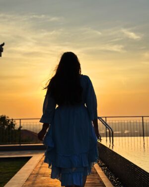 Tejaswini Pandit Instagram - With every sunset a new hope is born, and an old expectation dies.”- Noor Unnahar