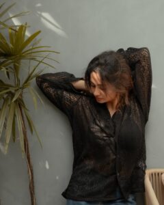 Actress Teju Ashwini HD Photos and Wallpapers February 2025