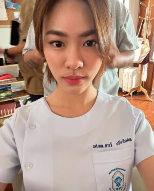 Thasorn Klinnium Instagram - เมื่อ “ความรัก” เกิดขึ้นกับคนที่ “ไม่ควรรัก”

“Us รักของเรา” 👩🏻‍❤️‍👩🏻
ทุกวันเสาร์ เวลา 20:30 น. ทางช่อง GMM25 
และรับชมพร้อมกันทาง YouTube : GMMTV OFFICIAL

เริ่ม 18 มกราคมนี้

#USTheSeries #GMMTV