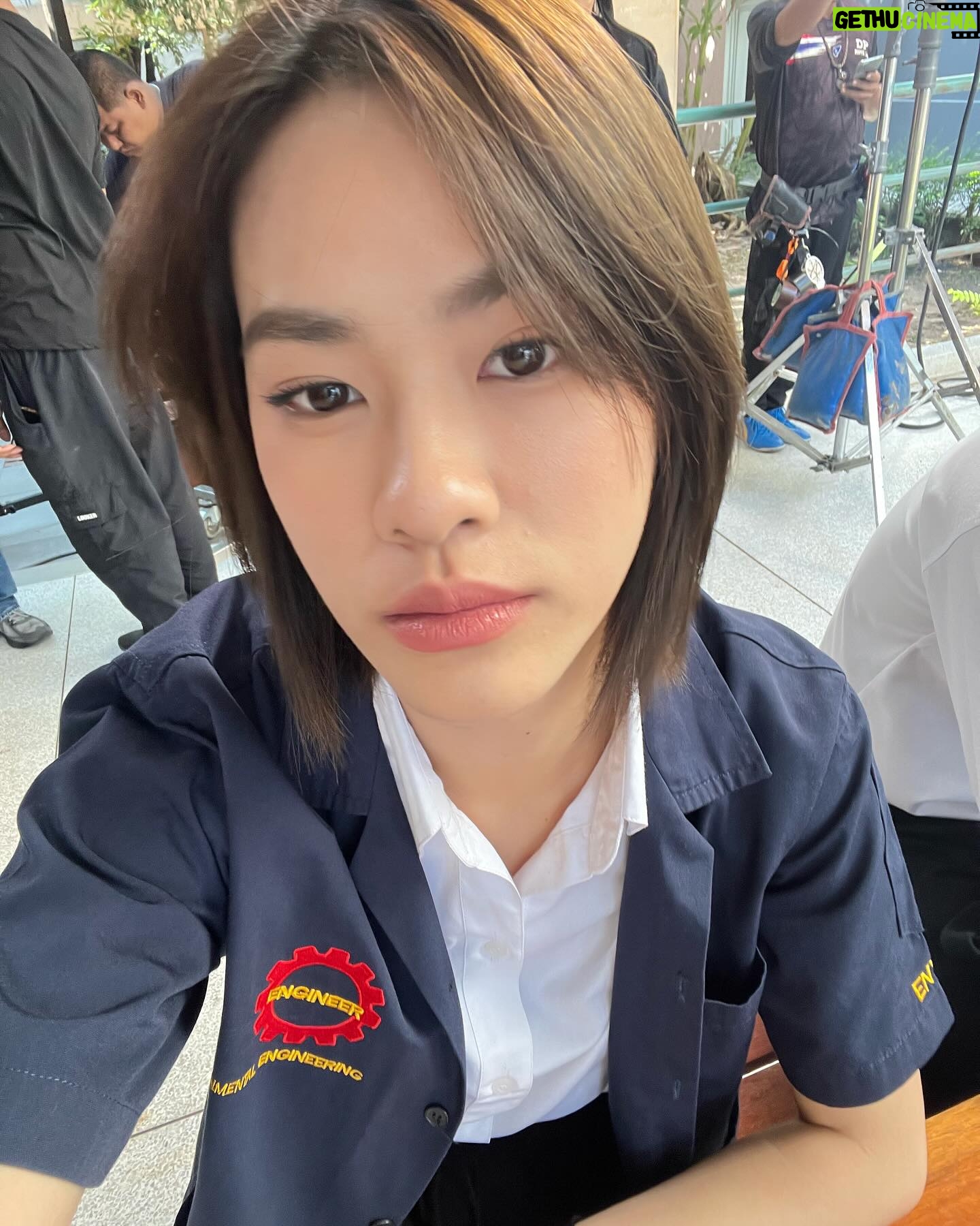 Thasorn Klinnium - 105.7K Likes - All selfie of 2025🕶️