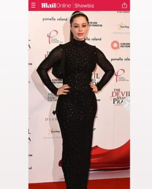 Tina Barrett Instagram - #aboutlastnight So much fun at #thedevilwearsprada #musical amazing show @pradawestend @dominiontheatre ✨ 💄👠🩷💋