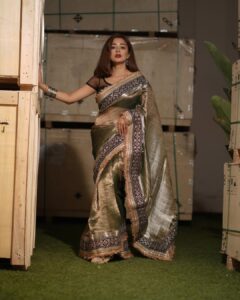 Actress Tina Datta HD Photos and Wallpapers February 2025