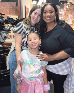 Tiny Harris Instagram - This happened & I couldn't be more proud of my lil baby @heiressdharris she is making herark in this world as a youngin & she was able to be directed by one of the best kid stars to ever do it @ravensymone such an honor. Thx to @comediennemspat for having her. She absolutely loved being on set with u & the whole cast. Also I'm not sure of her name  in my pic sorry but I know she's a pretty big deal.  God has definitely been showing out & I'm so grateful!! #LetsGoHeiress #MsPatShow #Season5ComingSoon