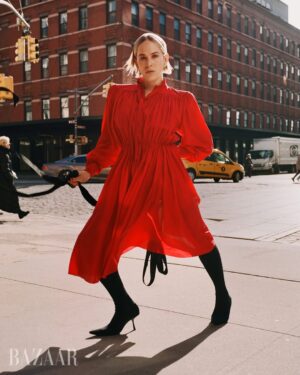 Tommy Dorfman Instagram - @tommy.dorfman was tired of waiting for someone to save her, so she saved herself. After over a decade of recovery, transitioning while in the public eye, and taking new risks—like directing her first movie, making her Broadway debut in “Romeo   Juliet,” and writing a memoir—the actress has taken control of her life and career. Check out our full interview with Dorfman at the link in bio.
-
Photography: @angelopennetta
Styling: @mr_carlos_nazario
Story: @themarshian
Creative Director: @lauragenninger
Hair: @jimmypaulhair
Makeup: @yad1m
Manicures: @jinsoonchoi
Entertainment Director: @whatisnojan
Casting: @bitton for @establishmentny
Production: @lolaproduction
Set Design: @whitneyhellesen