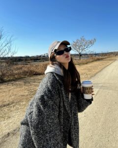 Actress Tomomi Itano HD Photos and Wallpapers March 2025
