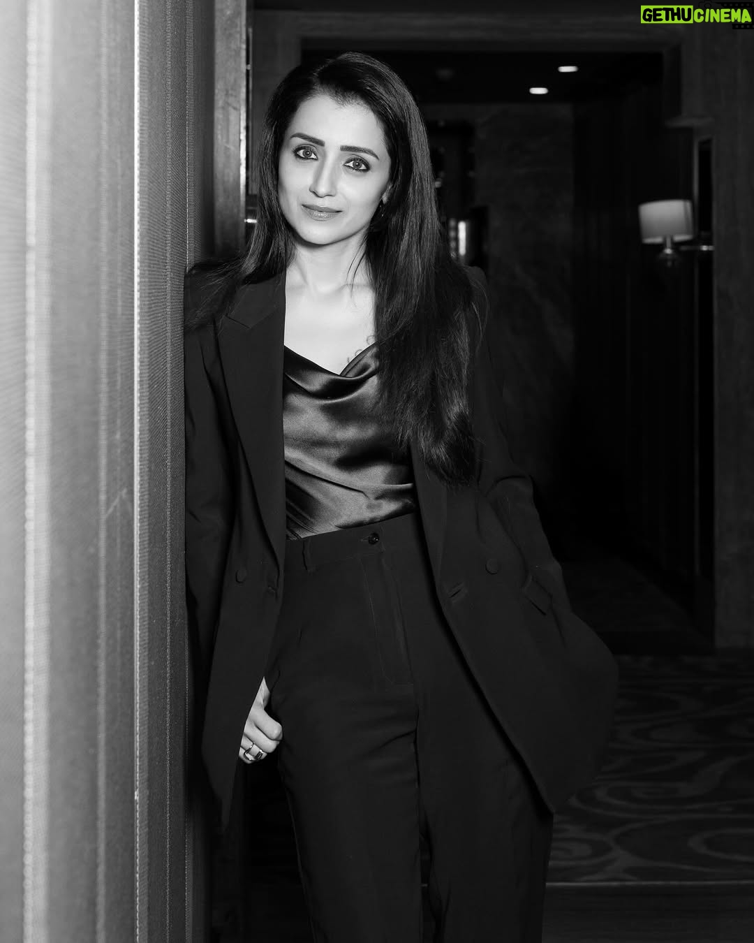 Trisha - 1.1 Million Likes - Working on myself,for myself,by myself✌🏻
Wearing @soul__spectrum top @blackshades_bespoke suit
Jewelry @mykreshya
Styled by @ekalakhani
Style Team @malinikarthikeyan @harshene.ravichandar
Make Up @uspawar3
Hair by @rohini_hairstylist
Photographed by @lakshmiijagan
Talent Management @southbay.talent