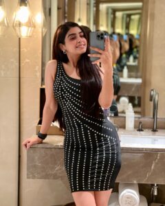 Actress Twinkle Arora HD Photos and Wallpapers January 2025