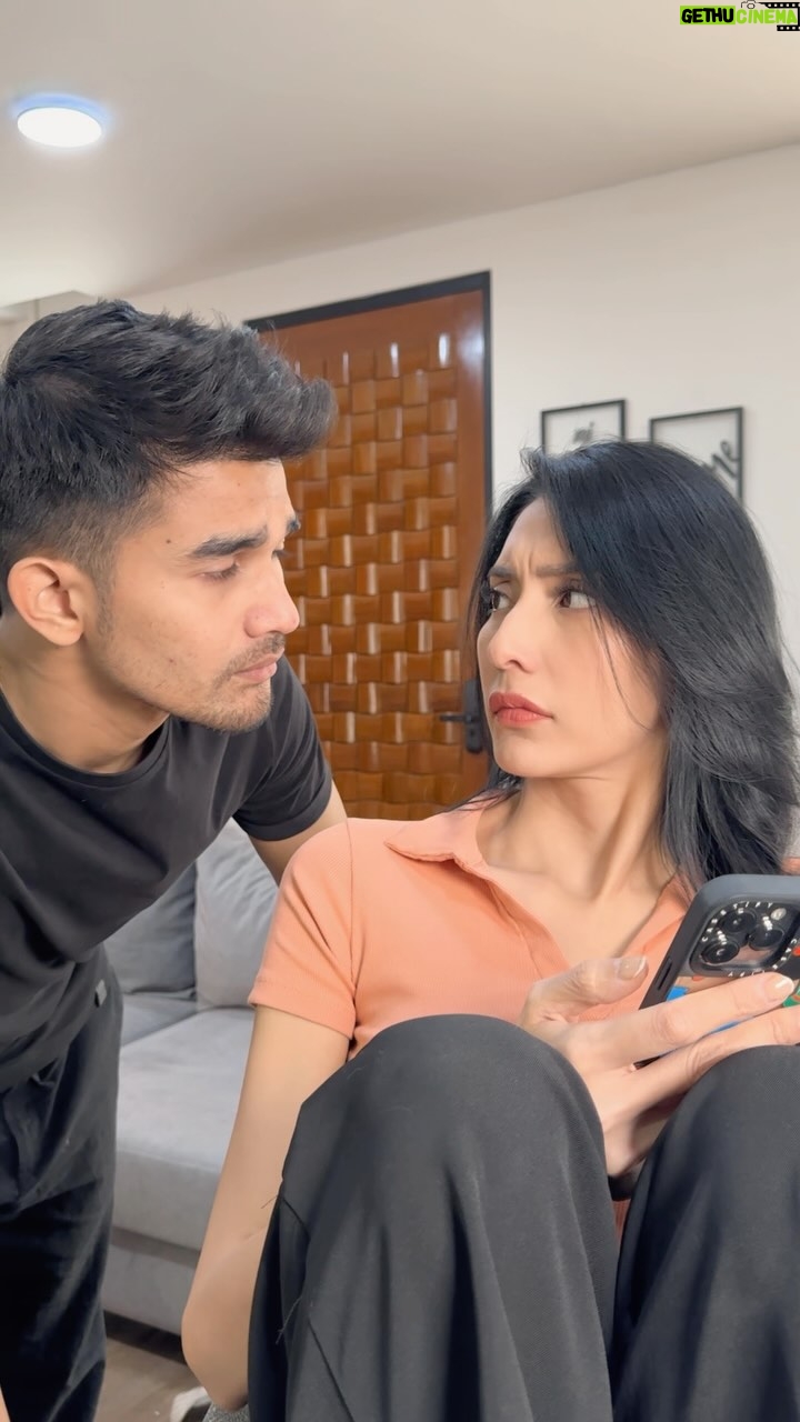 Tyas Mirasih - 3.3K Likes - Mepet mepet sok mesra ada maunya nih pasti! 😤