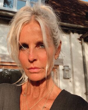 Ulrika Jonsson Instagram - Today I am 6 months sober.
On the 5th June 2024, I had the gift of desperation and reached out for help. 
I no longer recognised myself and I surrendered.
Many people have asked me how I’ve done it and all I can say is that no woman is an island - I have not done this alone. The willingness to give up alcohol came from me, yes, but without support of friends, family and my new tribe, I would not have made it this far.
This is a journey and not a destination. It’s never over. It’s a process in progress. But once you resolve to make changes, beautiful things happen.

It’s been hard and I’m sure it will continue to be but I am learning serenity and have gained an inner peace I’ve never, ever had.
The turmoil inside me is dissipating and I’m learning to accept the things I cannot change and I’m finding the courage to change the things I can.

Pic. 2: is of me in the midst of the madness. Another drunk moment. 
At first I couldn’t bear to look back at pictures of myself under the influence of alcohol. The cloak of shame was too heavy a burden.
But now I look at those images and feel pity and sympathy for that girl - she desperately needed to be scooped up; held tightly and helped. Not shamed or judged. She was quite, quite broken and had no idea there was another way.

There is so much more to say - and I will say it in time.
I’m still very much at the beginning of my journey but my life has changed in a beautiful way. It’s a spiritual thing. 
One day at a time….

Thank you to all those who have supported me - my 4 Ungratefuls; my Bestie and close friends.
And, of course, my new tribe of friends who are helping to keep me upright; showing me the way without judgment.
#sobriety