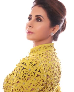 Urmila Matondkar Instagram - Birthday Post 
Gratitude..is what my heart filled with🙏🏻
Grateful to each one of you for being with me as a part of my journey 😇
मैंने गुनगुनाया “चल मेरे संग संग” और आप चल पड़े। और मेरा सफ़र बेहद ख़ूबसूरत बनाया। आज के दिन की यहीं दुआ हैं की यह सफ़र यूँही चलता रहें और हमारा साथ यूँही बना रहें 🙏🏻
I love you all and owe you all 🙏🏻 

#love #gratitude #birthday #birthdaygirl