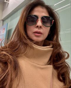 Actress Urmila Matondkar HD Photos and Wallpapers February 2025