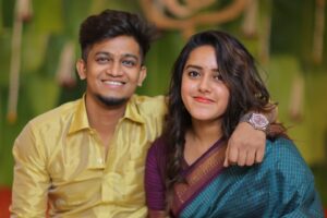VJ Kalyani Instagram - Couldnt resist posting,  iykyk how happy i am seeing my most fav ppl together...!
@aravinth_seiju & @sangeethasai_offl 😩
And ofc konjo planned candids with @_keerthan_subash_ & @_yogann_ 🐒

📸: @dhanush__photography