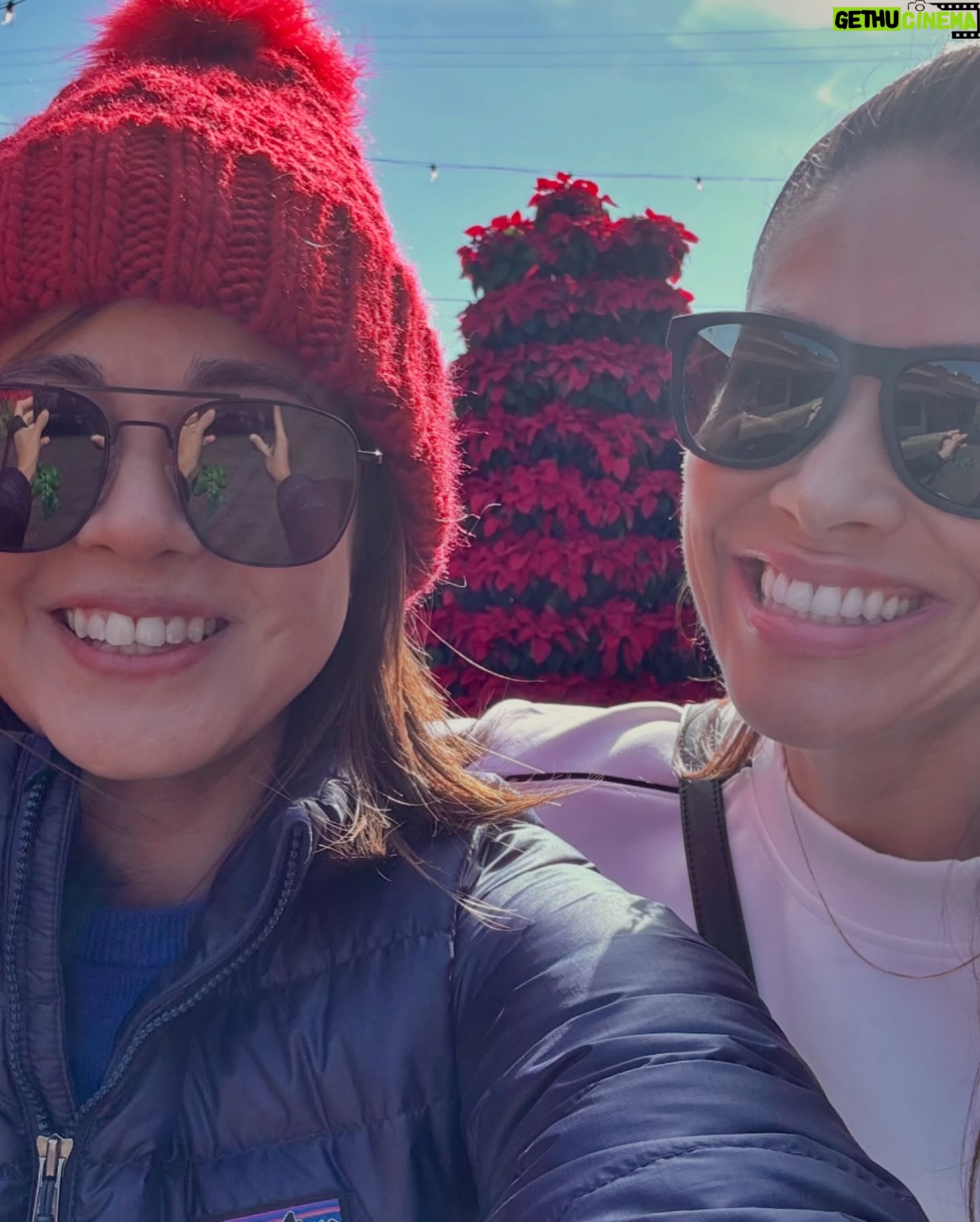 Valery M. Ortiz - 669 Likes - Whew! Juuust got this Christmas post done before the New Year! 😅 Time is flying and the days have been full. LA ~> FL ~> CHI ~> LA It truly went too fast. 😔 Chicago New Years post before February! 😅🤣