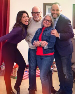 Valery M. Ortiz Instagram - Whew! Juuust got this Christmas post done before the New Year! 😅 Time is flying and the days have been full. LA ~> FL ~> CHI ~> LA It truly went too fast. 😔 Chicago   New Years post before February! 😅🤣