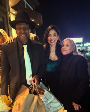 Valery M. Ortiz Instagram - Whew! Juuust got this Christmas post done before the New Year! 😅 Time is flying and the days have been full. LA ~> FL ~> CHI ~> LA It truly went too fast. 😔 Chicago   New Years post before February! 😅🤣