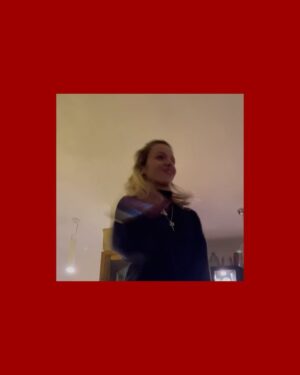 Vanessa Aleksander Instagram - świeć gwiazdeczko świeć by arka noego playing in the bg // (w zeszłym spóźniłam się z bożonarodzeniowym postem, więc uznałam, że w tym roku będę pierwsza lol) #merrychrysler #fotośmietnik #święta 🎄❤️