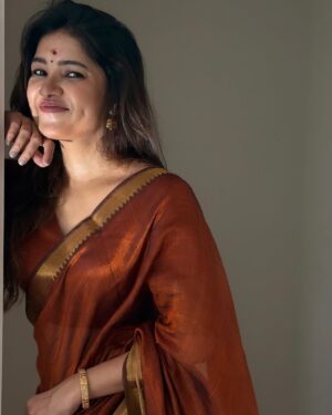 Vani Bhojan Instagram - இனிய பொங்கல் நல்வாழ்த்துக்கள் ❤️