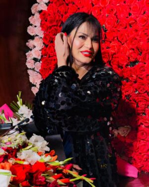 Veena Malik Instagram - BIRTHDAY BASH!💘