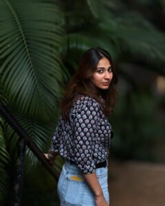 Actress Vidhi Pandya HD Photos and Wallpapers March 2025