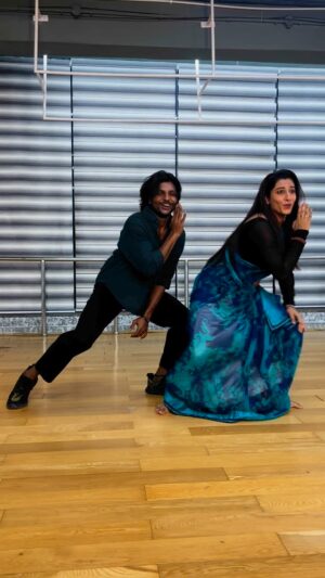 Vishnupriyaa bhimeneni Instagram - Everyone’s favourite hookstep with our dear ku ku  Kumariiiii @vishnupriyabhimeneni 🥳🔥🥰!! 
.
.
.
.
.
.
.
.
.
.
.
.
#new #newsong #kukukumari #vishnupriya #youtube #choreography #telugu #mass #song #trendingreels #reelsinstagram #reelsvideo #reelsindia #instadaily #instagram #explore #explorepage #foryou #foryoupage #fyp #fy